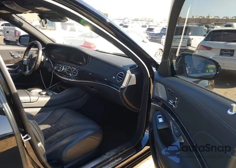 2019 Mercedes-Benz S 560 z USA, uszkodzony, nr VIN WDDUG8DB4KA456108